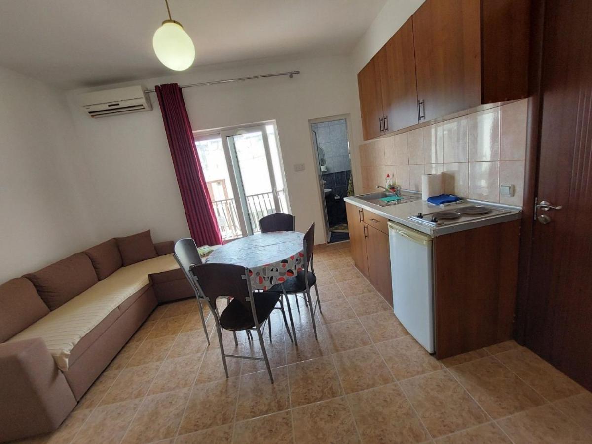 Apartments Marnikovic อุลซิน ภายนอก รูปภาพ