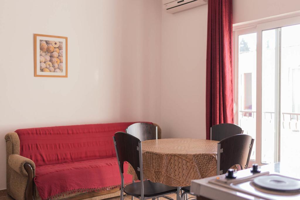 Apartments Marnikovic อุลซิน ภายนอก รูปภาพ